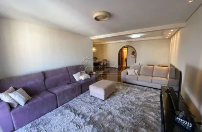 Apartamento à venda no edifício manhattan com 180 m² | 4 dormitórios, sendo 1 suíte e 2 vagas de garagem cobertas.