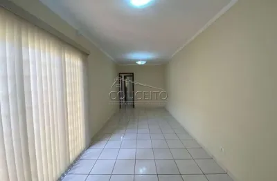 Casa térrea à venda no bairro jardim astúrias i com 98 m² | 3 dormitórios e 2 vagas de garagem fechadas.