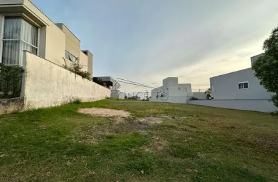 Terreno à venda no condomínio damha com 385 m² de área total.