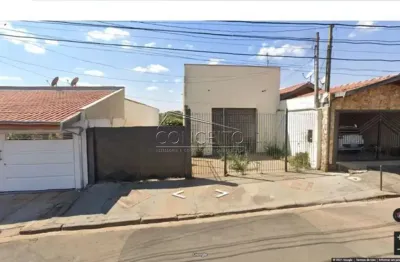 Barracão à venda no bairro vila industrial com 100 m² de área construída.