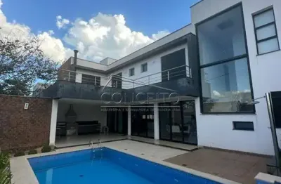 Sobrado à venda no condomínio damha com 330,50 m² | 3 suítes avarandadas e 4 vagas de garagem, sendo 2 cobertas.