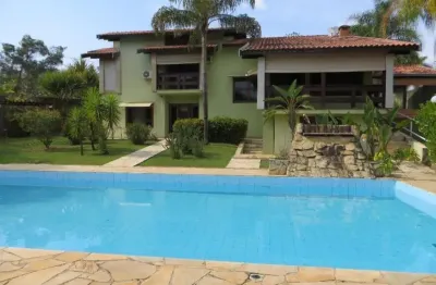 Chácara no condomínio colinas do piracicaba com 350 m² | 4 dormitórios, sendo 2 suítes e 3 vagas de garagem.