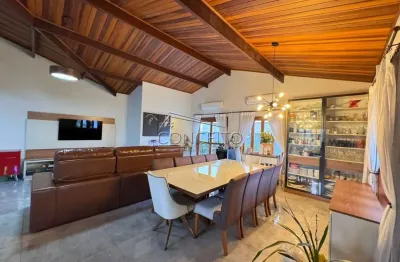 Casa térrea à venda no condomínio monte alegre com 340 m² | 4 suítes, sendo 1 suíte master com closet e 4 vagas de garagem.
