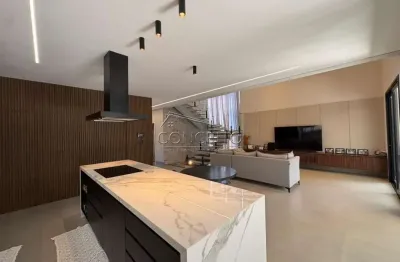 Sobrado de alto padrão à venda no condomínio reserva do engenho com área construída de 359 m² | 3 suítes, piscina e 4 vagas de garagem.