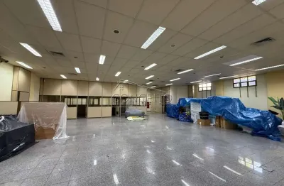 Imóvel comercial para locação na vila rezende com área construída de 1145,23 m² | escritório principal com 375 m² e 30 vagas de estacionamento.