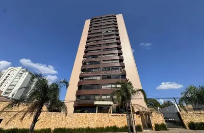 Apartamento à venda no edifício monte líbano com área útil de 218 m² | 3 dormitórios, sendo 1 suíte e 2 vagas de garagem cobertas.