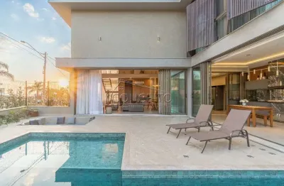 Sobrado de alto padrão à venda no condomínio villa bela vista com 324,48 m² | 3 suítes, sendo 1 suíte master com banheira e 4 vagas de garagem.