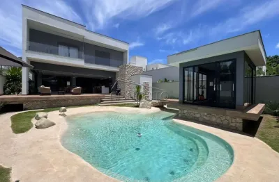 Sobrado de alto padrão disponível para venda ou locação, no condomínio damha i com área construída de 405,25 m² | 4 suítes e 6 vagas de garagem.