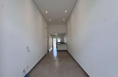 Casa térrea recém construída, à venda no Residencial Mônaco com área construída de 131 m² | 3 dormitórios, sendo 1 suíte e 2 vagas de garagem