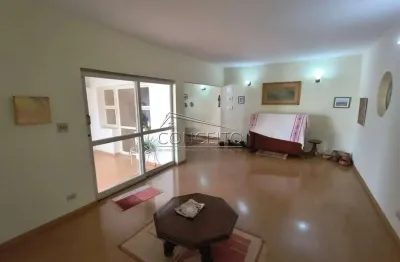 Casa à venda no bairro alemães, com área construída de 230 m² | 3 dormitórios, sendo uma suíte e 4 vagas de garagem.