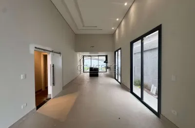 Casa semi térrea em construção, à venda no Residencial Damha II com área construída de 230 m² | 3 suítes e 4 vagas de garagem