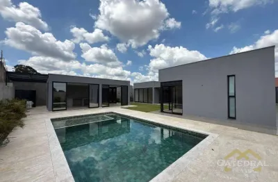 Casa térrea com 3 suítes, piscina e área gourmet à venda no condomínio quinta do pinhal – cabreúva/sp | 479m² construídos