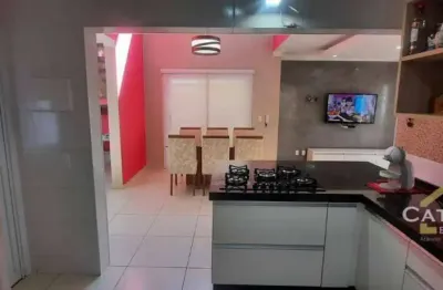 Sobrado com 3 dormitórios à venda, 234 m² por R$ 1.040.000,00 - Jardim Ipanema - Jundiaí/SP
