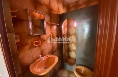 Casa residencial disponível para venda no bairro nossa senhora das graças em uberlândia-mg