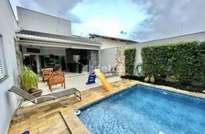 Casa disponível para venda no bairro santa mônica em uberlândia-mg