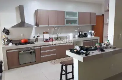 Casa residencial disponível para venda no bairro pampulha em uberlândia-mg