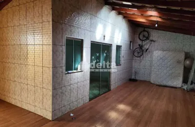 Casa residencial disponível para venda no bairro maravilha em uberlândia-mg
