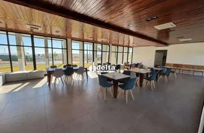 Casa no condomínio terras alpha disponível para venda em uberlândia-mg