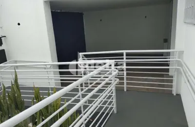 Casa comercial disponível para locaçãoe venda no bairro tabajaras em uberlândia-mg