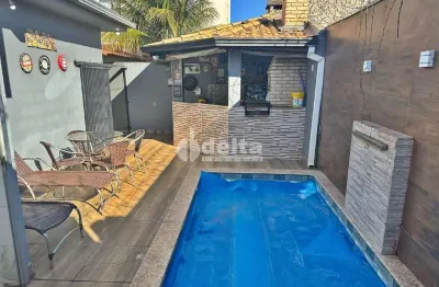 Casa residencial disponível para locação e venda no bairro jardim botânico em uberlândia-mg