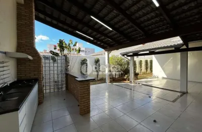 Casa residencial disponível para locação e venda no bairro santa mônica em uberlândia-mg