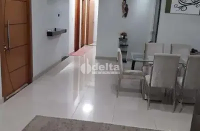 Casa residencial disponível para venda no bairro jardim patrícia em uberlândia-mg