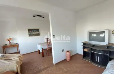 Casa disponível para venda no bairro bom jesus em uberlândia-mg