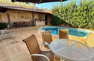 Casa residencial disponível para locação e venda no bairro lidíce em uberlândia-mg