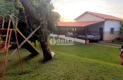 Chácara disponível para venda no Chácaras Douradinho em Uberlândia-MG