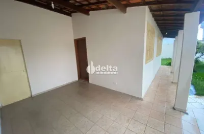 Casa residencial disponível para venda no bairro presidente roosevelt em uberlândia-mg