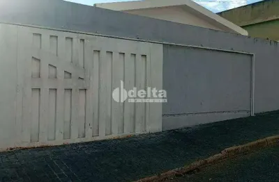 Casa residencial disponível para venda no bairro lagoinha em uberlândia-mg