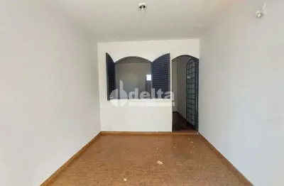 Casa residencial disponível para venda no bairro jaraguá em uberlândia-mg