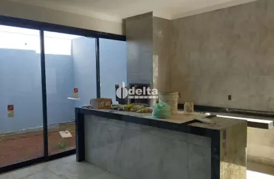 Casa residencial disponível para locação e venda no bairro aclimação em uberlândia-mg