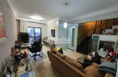 Cobertura com 4 quartos à venda no Santa Mônica, Uberlândia 
