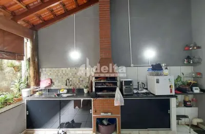 Casa residencial disponível para venda no bairro taiman em uberlândia-mg