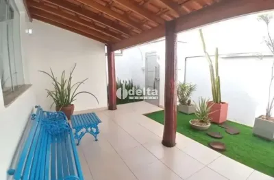 Casa residencial disponível para locação e venda no bairro vigilato pereira em uberlândia-mg