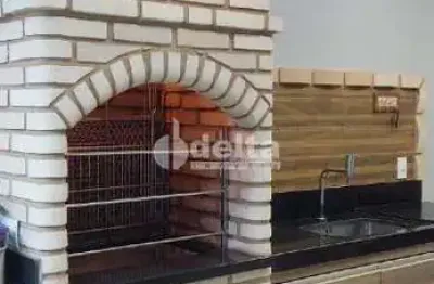 Casa residencial disponível para venda no bairro alto umuarama em uberlândia-mg