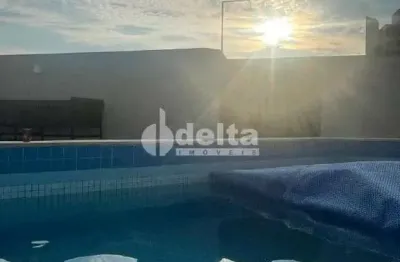 Cobertura disponível para venda no bairro fundinho em uberlândia-mg