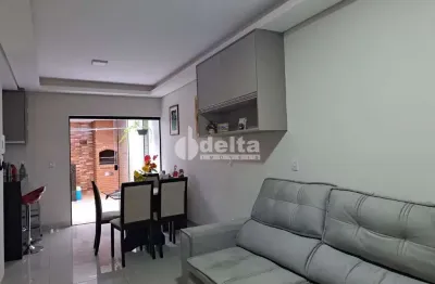 Casa residencial estilo sobrado disponível para venda no bairro novo mundo em uberlândia-mg
