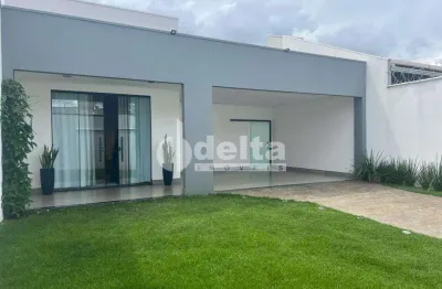 Casa com 3 quartos à venda no Jardim das Palmeiras, Uberlândia 