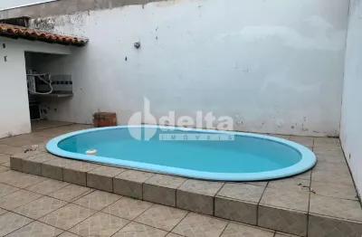 Casa residencial disponível para venda no bairro umuarama em uberlândia-mg