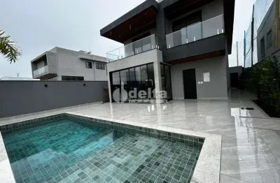 Casa no condomínio tamboré disponível para venda em uberlândia-mg