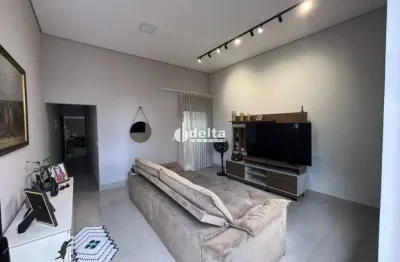 Casa residencial disponível para locação e venda no bairro granada em uberlândia-mg.