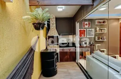 Apartamento disponível para venda no bairro segismundo pereira em uberlândia-mg