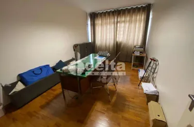 Casa residencial disponível para venda no bairro tabajaras em uberlândia-mg