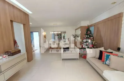 Casa residencial disponível para venda no bairro santa mônica em uberlândia-mg