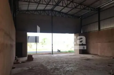 Loja disponível para venda no bairro laranjeiras em uberlândia-mg.