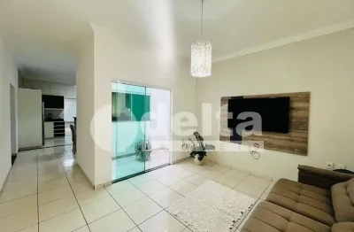 Casa residencial disponível para venda no bairro jardim inconfidência em uberlândia-mg