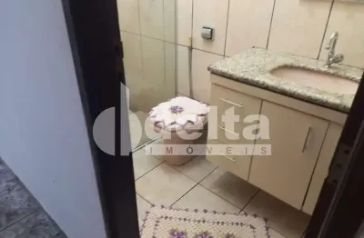 Casa residencial disponível para venda no bairro cidade jardim em uberlândia-mg