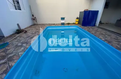 Casa residencial disponível para venda no bairro santa mônica em uberlândia-mg